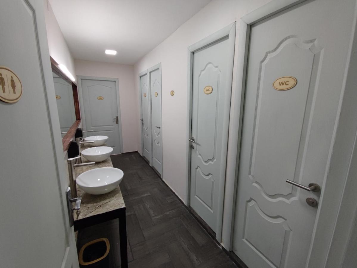 Ati Mta - Eco Hostel Borjomi Bagian luar foto