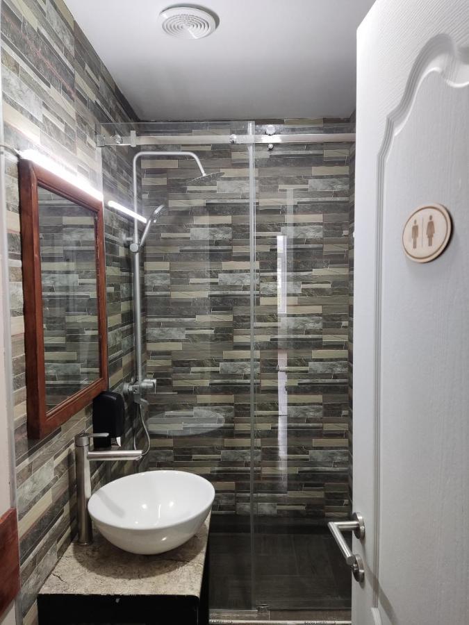Ati Mta - Eco Hostel Borjomi Bagian luar foto