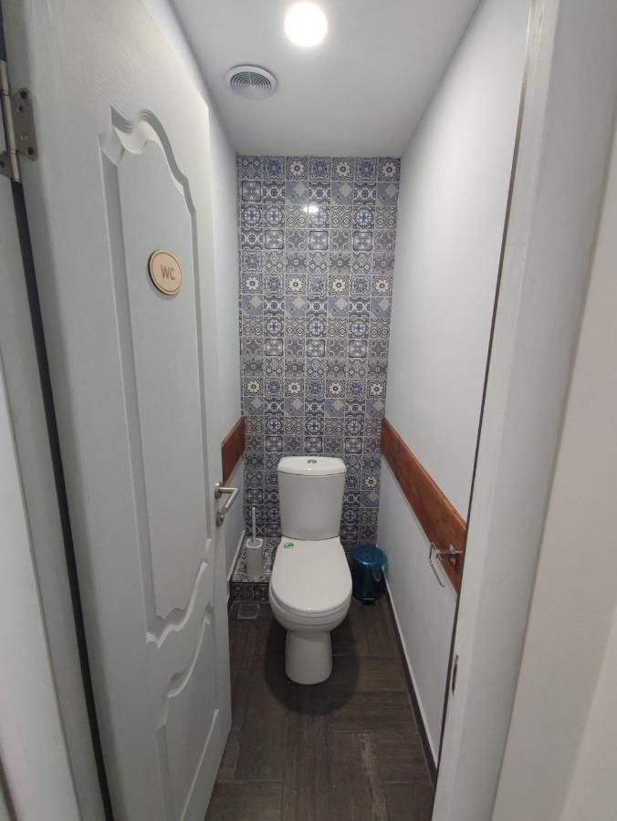Ati Mta - Eco Hostel Borjomi Bagian luar foto