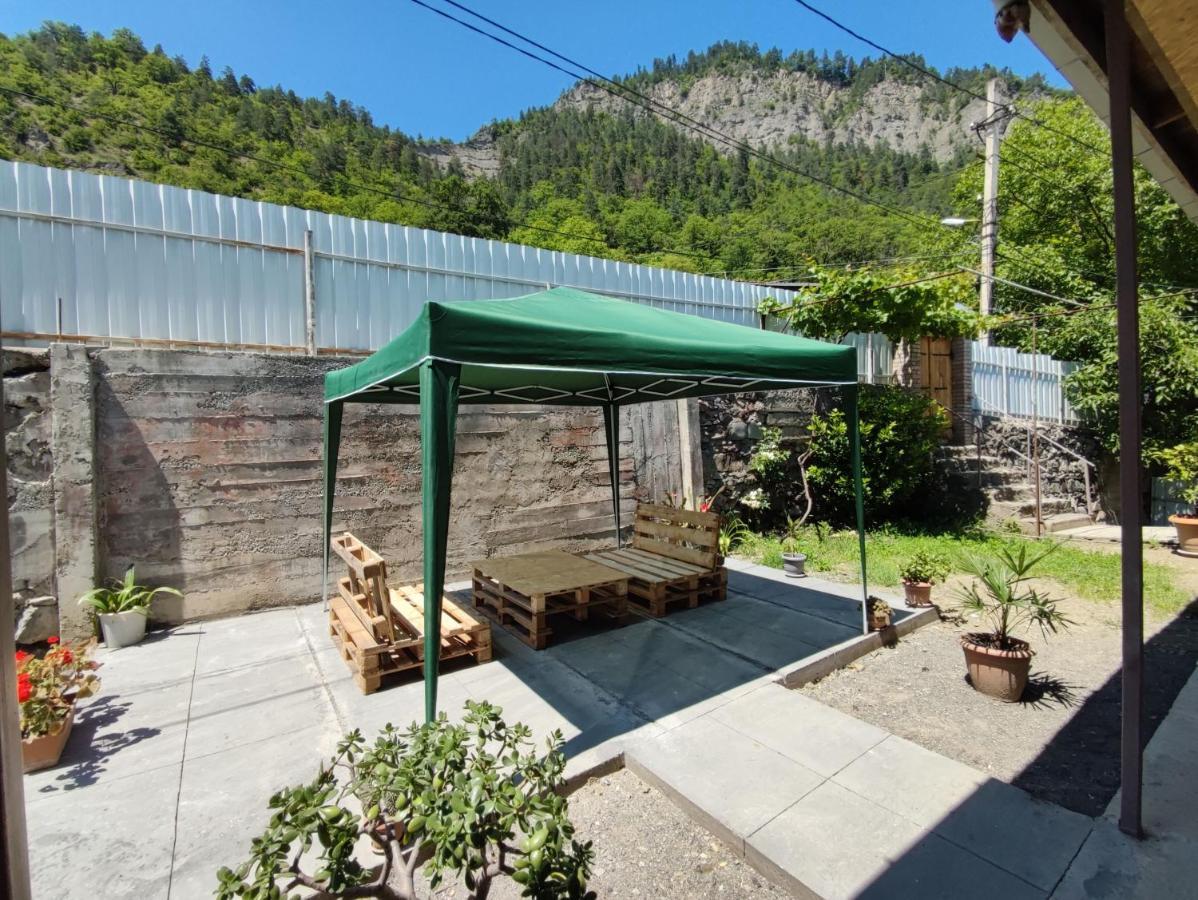 Ati Mta - Eco Hostel Borjomi Bagian luar foto