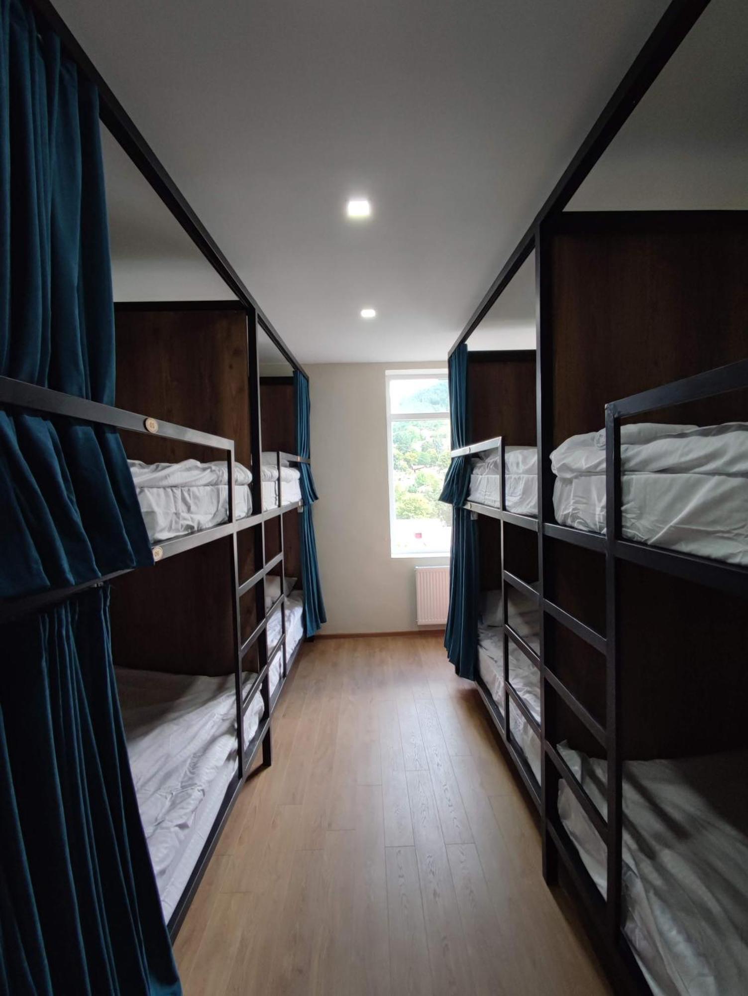 Ati Mta - Eco Hostel Borjomi Bagian luar foto